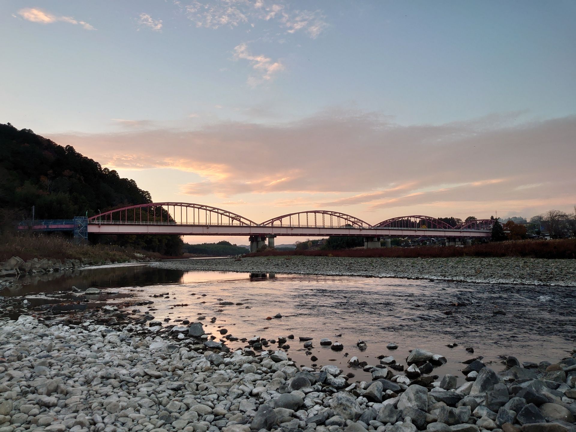 御前山と那珂川大橋