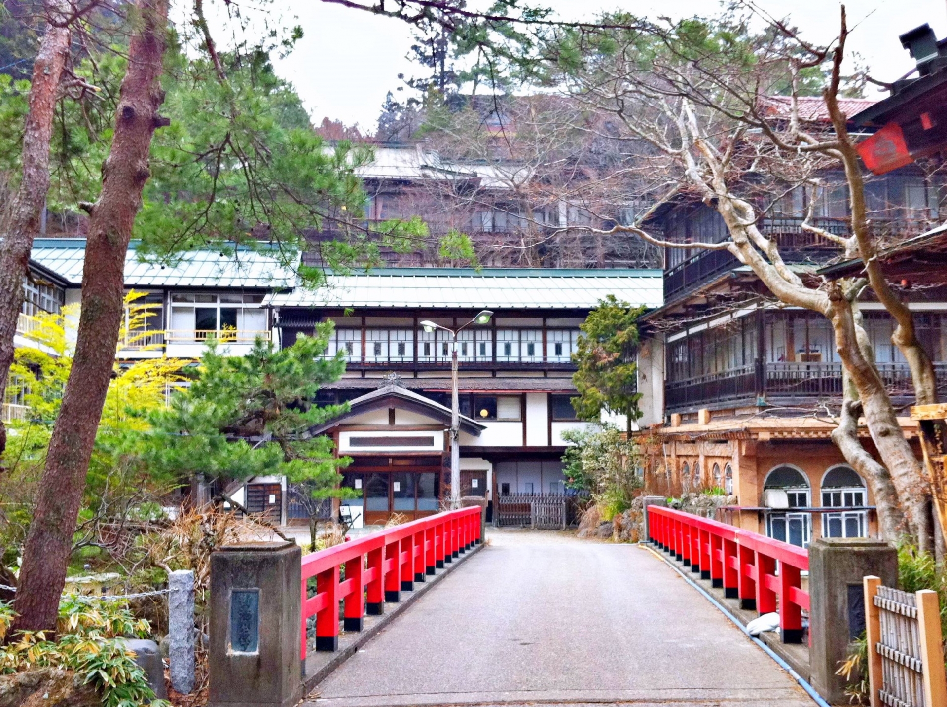 四万温泉