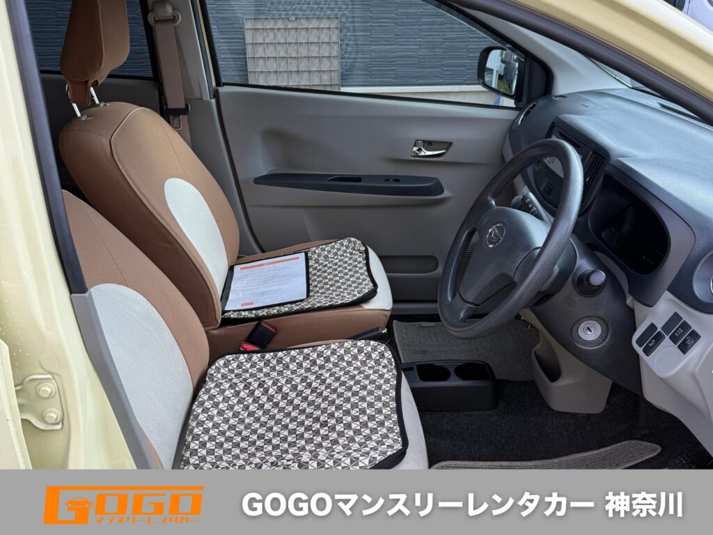 GOGOマンスリーレンタカー 神奈川の軽自動車 ダイハツミライース 車内