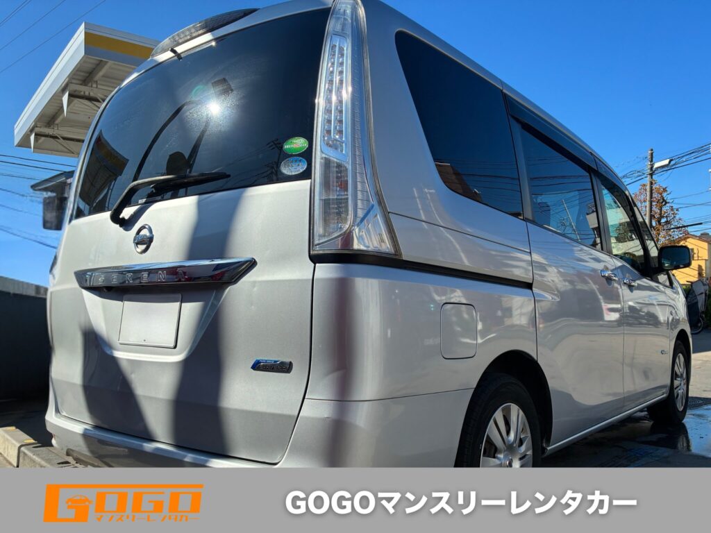 日産セレナ S-HYBRID 外観 右後ろ