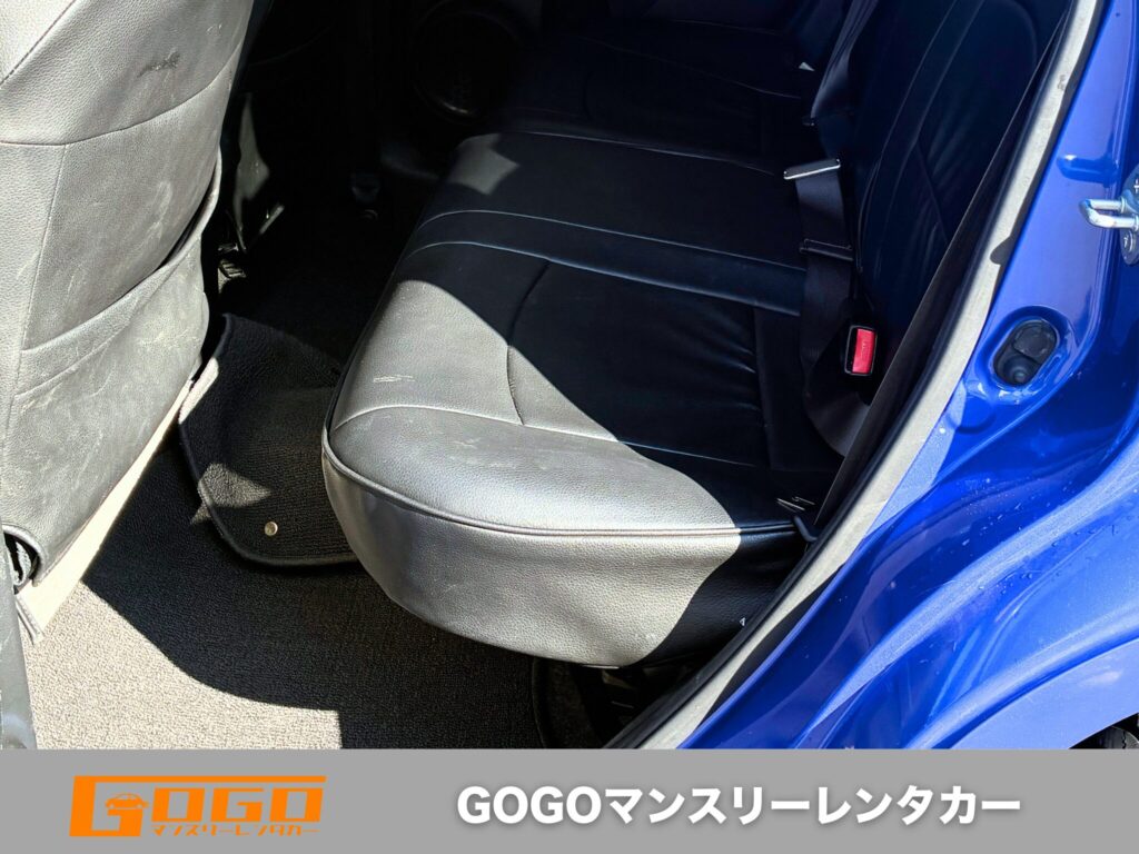 ホンダフィット後部座席