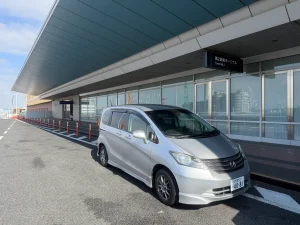 2026年2月12日 羽田エクセル東急で旅行のお客様へホンダ フリードを宅配納車