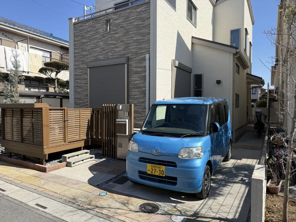 2026年2月22日 埼玉県草加市氷川町で納車待ちのお客様へダイハツ タントを宅配納車