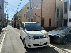 2026年3月12日 東京都豊島区池袋で故障代車のお客様へ日産 セレナを宅配納車