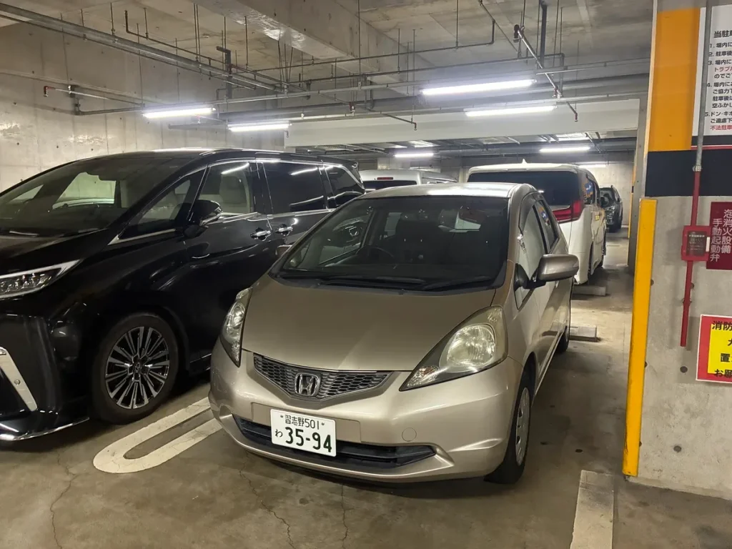 2026年3月30日 東京都目黒区青葉台で社用のお客様へホンダ フィットを宅配納車