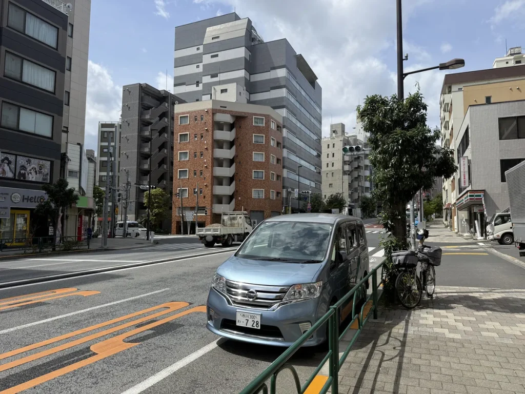 2026年4月9日 東京都文京区大塚で社用のお客様へ日産セレナHVを宅配納車