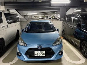 2026年4月18日 羽田空港第2ターミナル P3駐車場で出張のお客様へトヨタ アクアを宅配納車
