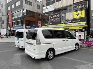 2026年4月23日 浦安駅で納車待ちのお客様へセレナを宅配納車