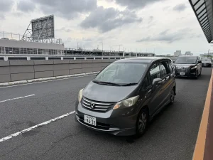 2026年5月27日 成田空港第2ターミナルで一時帰国のお客様へフリードを宅配納車