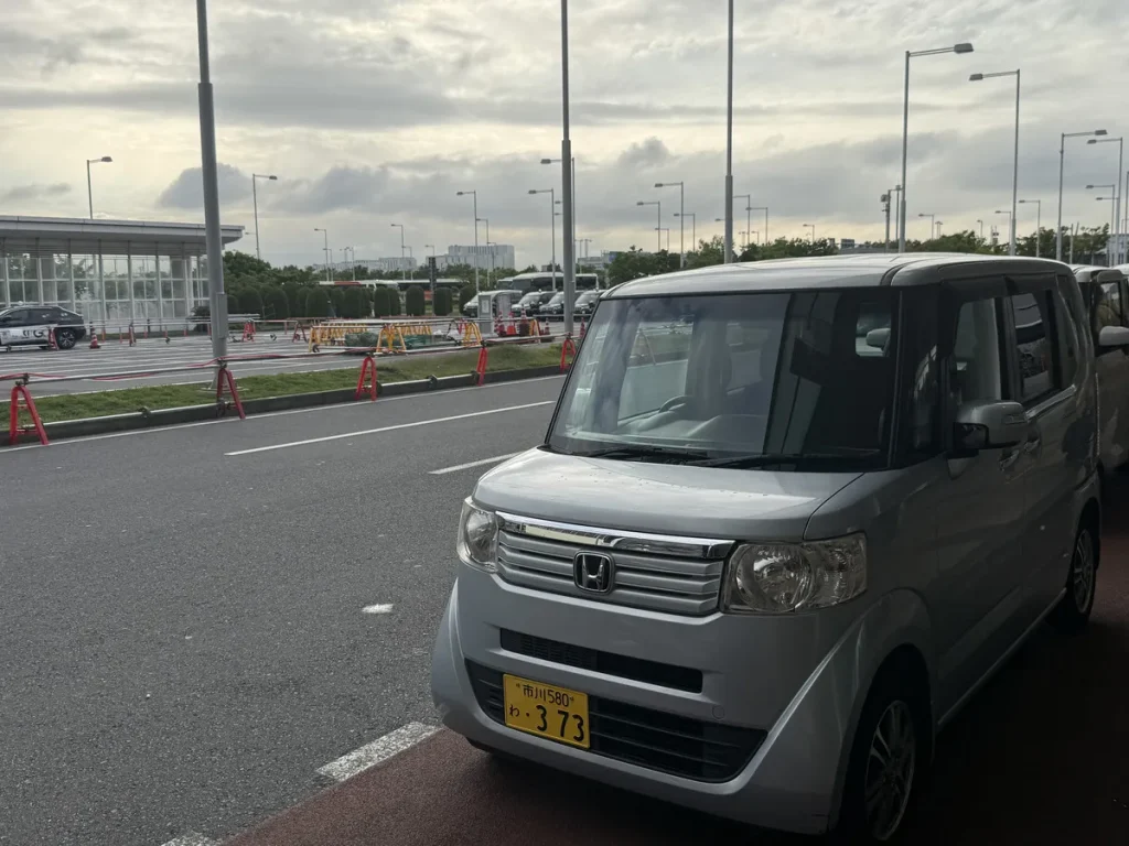 2026年5月28日 羽田空港第3ターミナルでアメリカ デトロイトからの一時帰国のお客様へN-BOXを宅配納車