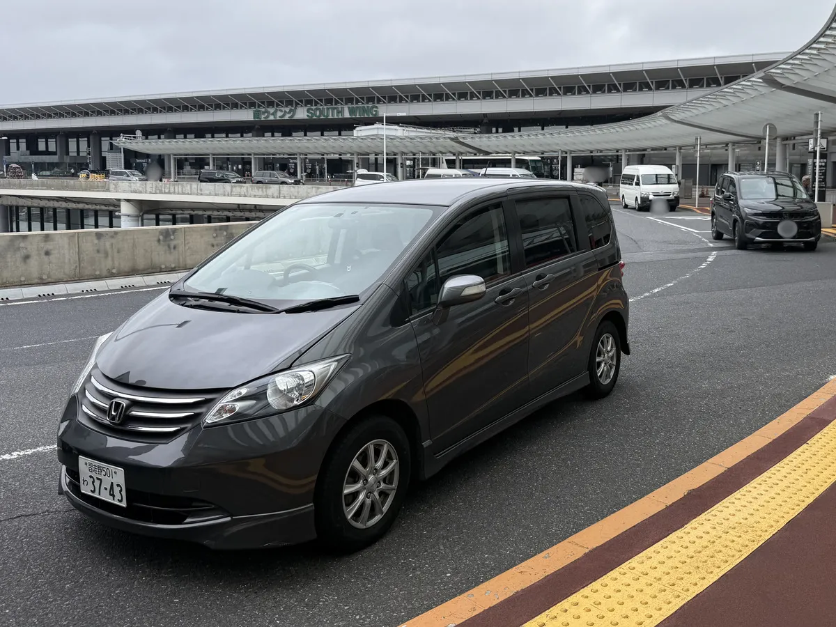 成田空港でGOGOマンスリーレンタカーの車を宅配した実例