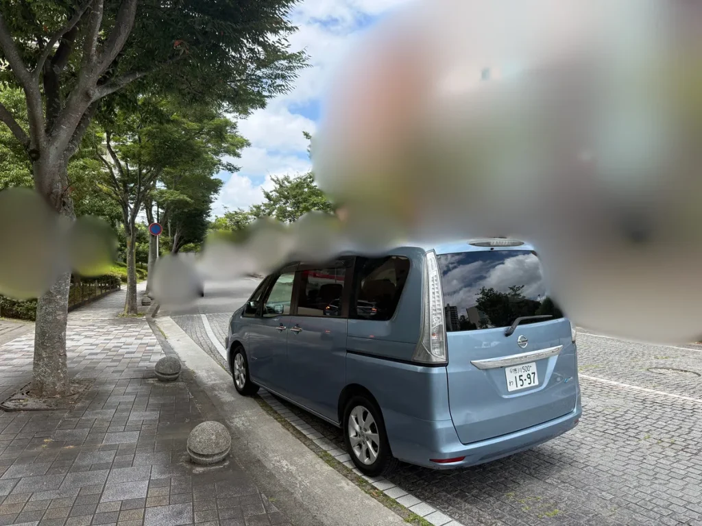 2026年8月4日 千葉県成田市公津の杜で故障代車のお客様へ日産セレナHVを宅配納車